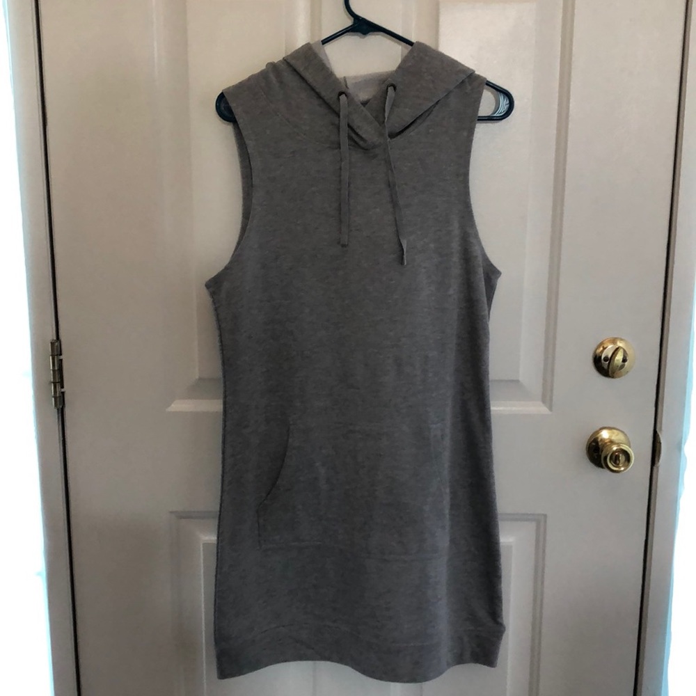 Fabletics XL sleeveless hoodie dress
